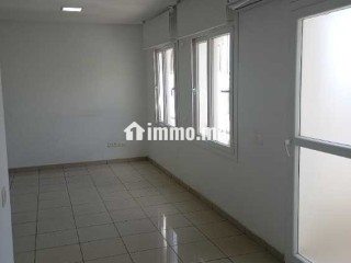 Plateau neuf aménagé 66m2 - Bureau à louer - Casablanca
