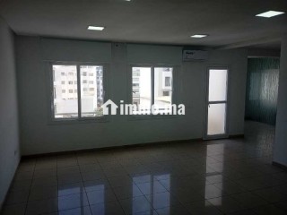Plateau neuf aménagé 66m2 - Bureau à louer - Casablanca