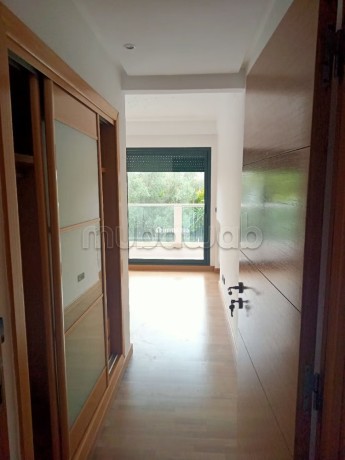 bel-appartement-en-face-du-country-club-big-6