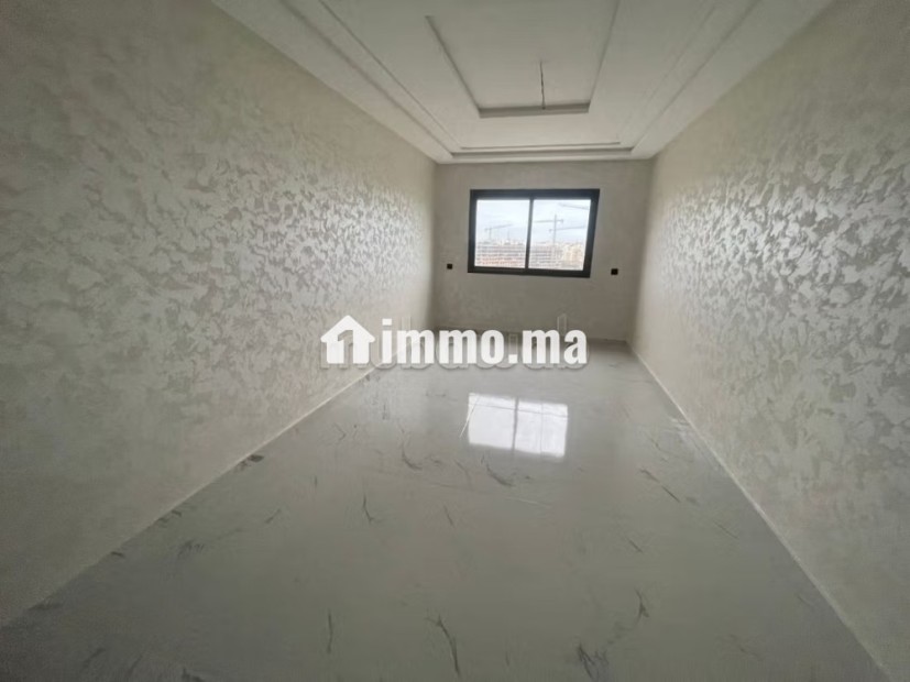 Appartement en vente à A proximité de la nouvelle gare routière. 3 belles chambres. Porte blindée, sécurité - Vente Immobilier - Tanger - photo 1
