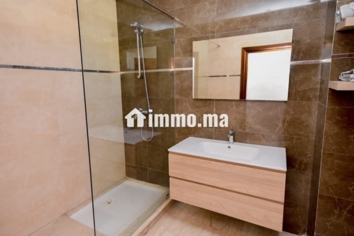 beau-duplex-de-150m-a-louer-en-centre-ville-big-6