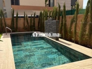 villa-de-luxe-neuf-piscine-meuble-moderne