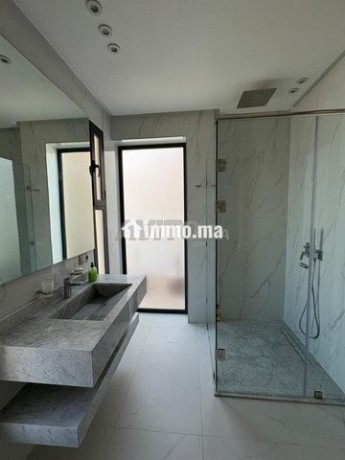 villa-de-luxe-neuf-piscine-meuble-moderne-big-3
