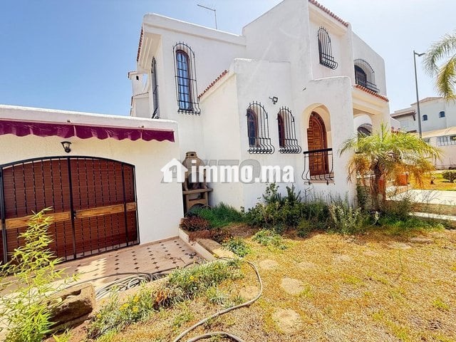 ViLLA à louer 400 m² à Rabat / Hab ou Pro - Location Immobilier - Rabat - photo 1