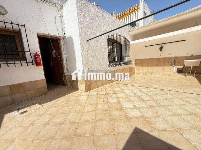 ViLLA à louer 400 m² à Rabat / Hab ou Pro - Location Immobilier - Rabat - photo 4