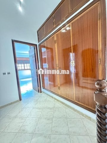 ViLLA à louer 400 m² à Rabat / Hab ou Pro - Location Immobilier - Rabat - photo 7