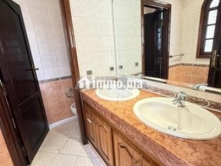 ViLLA à louer 400 m² à Rabat / Hab ou Pro - Villa à louer - Rabat