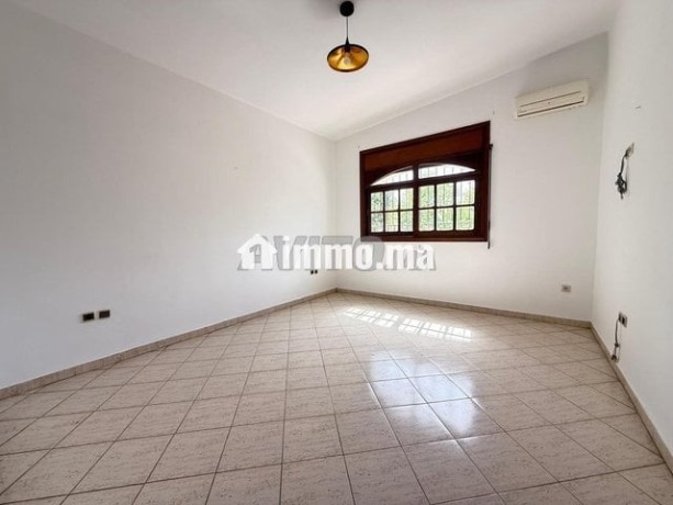 villa-a-louer-400-m2-a-rabat-hab-ou-pro-big-9