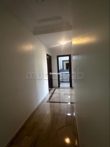 À louer – Spacieux appartement meublé avec terrasse – Quartier Californie - Location Immobilier - Casablanca - photo 5