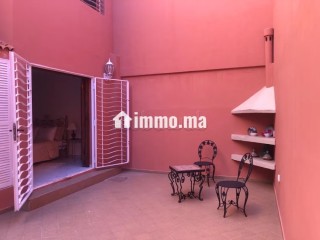 Maison de luxe à louer à Harhoura. 2 grandes pièces. Meublé - Villa à louer - Temara