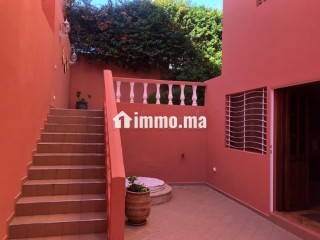Maison de luxe à louer à Harhoura. 2 grandes pièces. Meublé - Villa à louer - Temara