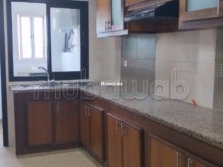 Très bel appartement en location à Riyad.
Superficie 200 m².
Concierge et climatisation - Appartement à louer - Rabat