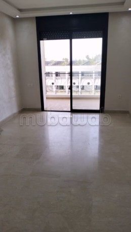 tres-bel-appartement-en-location-a-riyad-superficie-200-m2-concierge-et-climatisation-big-0