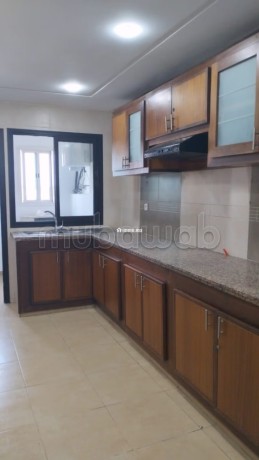 tres-bel-appartement-en-location-a-riyad-superficie-200-m2-concierge-et-climatisation-big-7