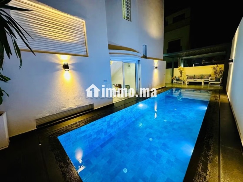 Villa de luxe à vendre à Harhoura. 4 chambres agréables. Porte blindée et chauffage central - Vente Immobilier - Autre - photo 1