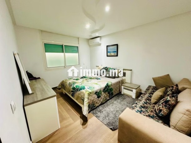 villa-de-luxe-a-vendre-a-harhoura-4-chambres-agreables-porte-blindee-et-chauffage-central-big-6