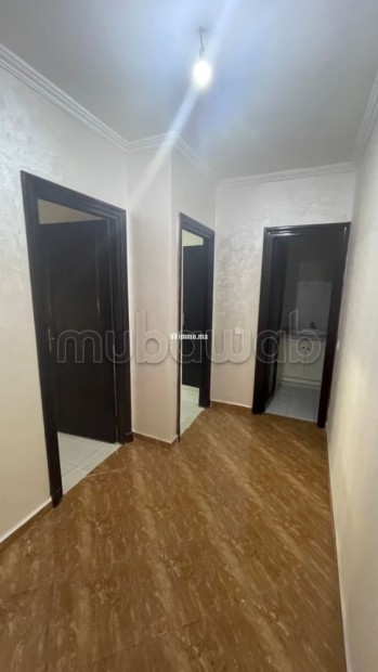 Bureaux à l'achat à Agdal.
Superficie 116 m².
Ascenseur et garage - Vente Immobilier - Rabat - photo 2