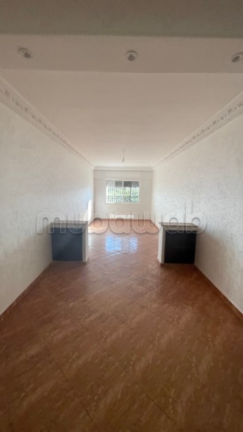 Bureaux à l'achat à Agdal.
Superficie 116 m².
Ascenseur et garage - Vente Immobilier - Rabat - photo 4