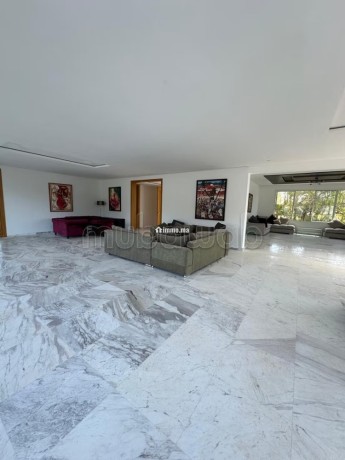somptueuse-villa-a-vendre-a-souissi-4-pieces-confortables-porte-blindee-et-parabole-big-7