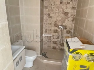 Vend appartement en Hassan Centre Ville. 1 Pièce. Avec ascenseur et terrasse - Appartement à vendre - Rabat