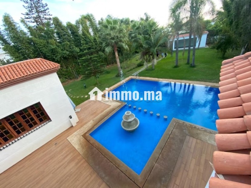 Somptueuse villa à vendre à Souissi. 5 belles chambres. Concierge et climatisation - Vente Immobilier - Rabat - photo 1