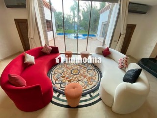 Somptueuse villa à vendre à Souissi. 5 belles chambres. Concierge et climatisation - Villa à vendre - Rabat