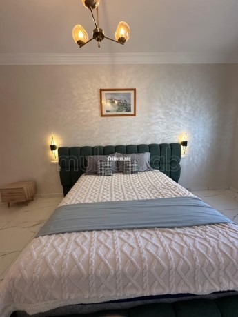 location-dun-appartement-en-centre-8-pieces-ascenseur-et-places-de-parking-big-2