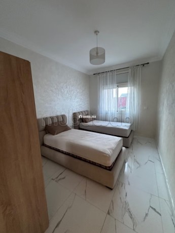 location-dun-appartement-en-centre-8-pieces-ascenseur-et-places-de-parking-big-7