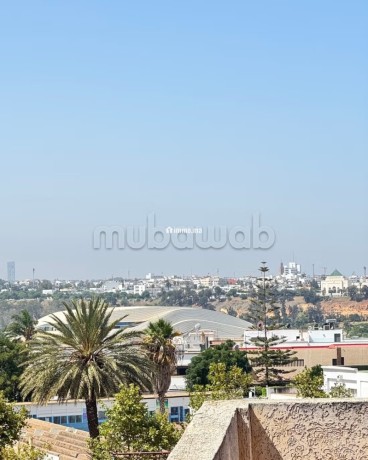 vente-dun-bel-appartement-a-bettana-surface-totale-120-m2-salon-traditionnel-antenne-parabolique-generale-big-0