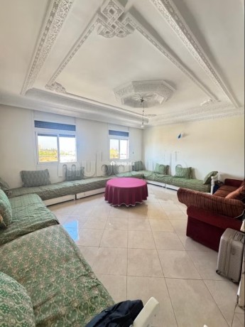 vente-dun-bel-appartement-a-bettana-surface-totale-120-m2-salon-traditionnel-antenne-parabolique-generale-big-1