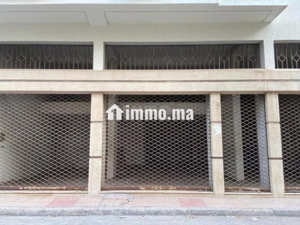 local-a-vendre-devant-lhotel-mariott-big-2