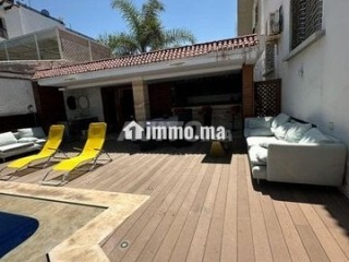 villa-de-luxe-a-monica-jacuzzi-vue-mer