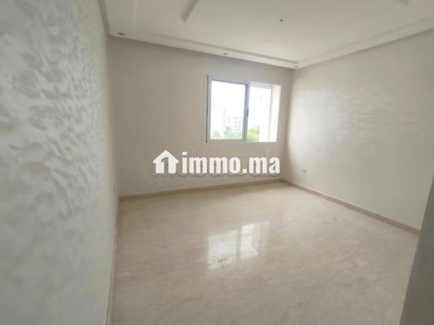 appartement-neuf-vide-95m2-ferme-bretone-8500-dh-big-17