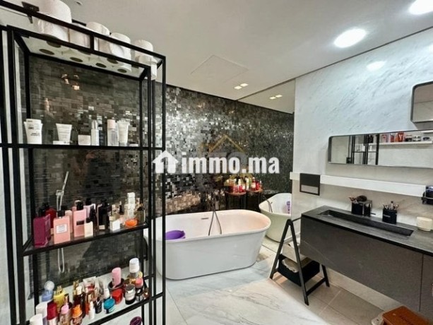 villa-de-luxe-a-prestigia-finitions-haut-de-gamme-big-0
