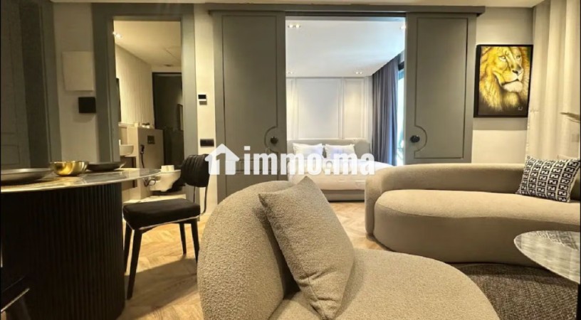 studio-elegant-dans-un-quartier-chic-big-6