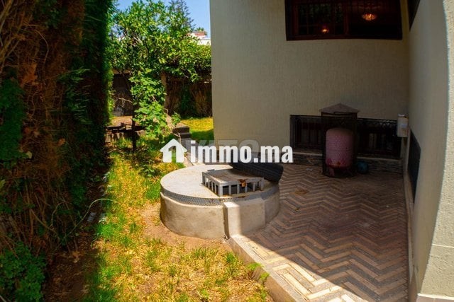 VILLA COIN 700 m² SUR BOULEVARD USAGE COMMERCIAL - Location Immobilier - Kenitra - photo 4