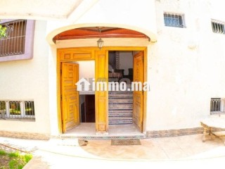 VILLA COIN 700 m² SUR BOULEVARD USAGE COMMERCIAL - Villa à louer - Kenitra