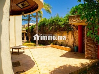 VILLA COIN 700 m² SUR BOULEVARD USAGE COMMERCIAL - Villa à louer - Kenitra