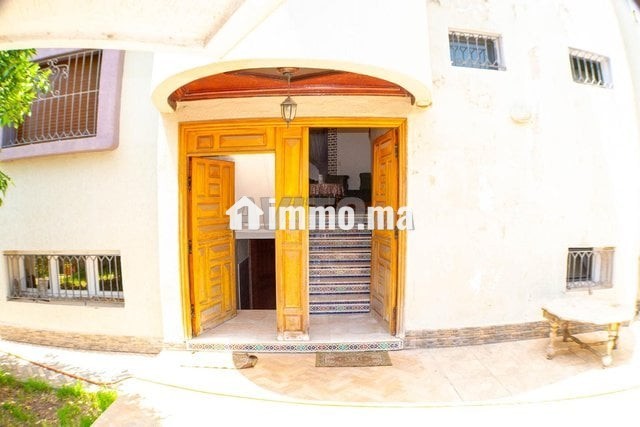 villa-coin-700-m2-sur-boulevard-usage-commercial-big-9