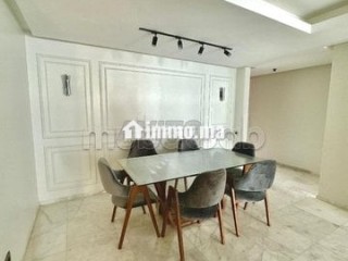 APPARTEMENT MEUBLÉ ÉTAGE ÉLEVÉ À LOUER À CFC - Appartement à louer - Casablanca