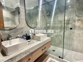 APPARTEMENT MEUBLÉ ÉTAGE ÉLEVÉ À LOUER À CFC - Appartement à louer - Casablanca
