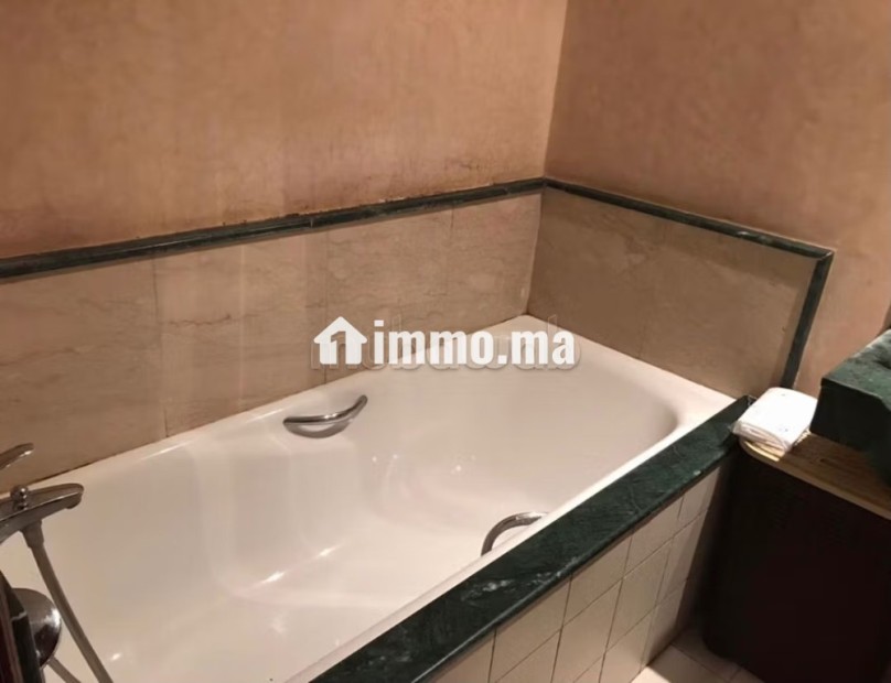 Très bel appartement en location à Racine. Surface de 42 m². Meublé - Location Immobilier - Casablanca - photo 3