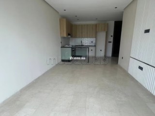 Tres beau studio vide neuf jamais habité à louer oasis - Appartement à louer - Casablanca