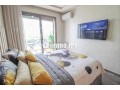 location-studio-meuble-moderne-neuf-a-riviera-small-0