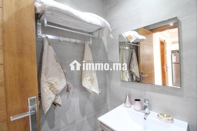 location-studio-meuble-moderne-neuf-a-riviera-big-11