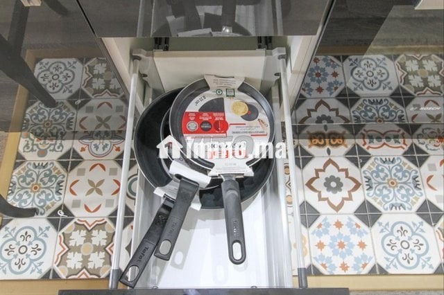 location-studio-meuble-moderne-neuf-a-riviera-big-3