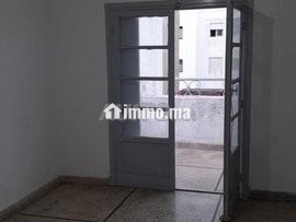 uniquementfille-serieuse2ch0salonmacdo-maarif
