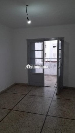 uniquementfille-serieuse2ch0salonmacdo-maarif-big-0