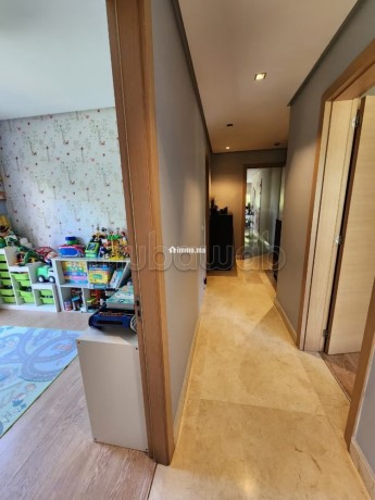 superbe-appartement-en-rez-de-jardin-de-170-m2-big-8