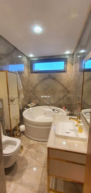 Magnifique villa à vendre à Dar Bouazza. Surface de 160 m². Bien meublé - Vente Immobilier - Dar Bouazza - photo 8